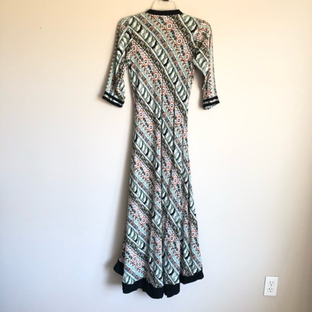 Rayon Dress - Picture 7 of 9